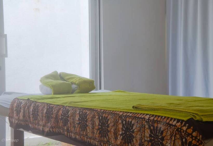 Курорт Amaranta Classic Retreat