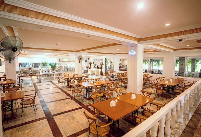 Kurort  Whiterock Beach Hotel + Waterpark