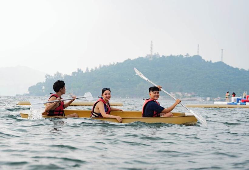 Kurort  Whiterock Beach Hotel + Waterpark