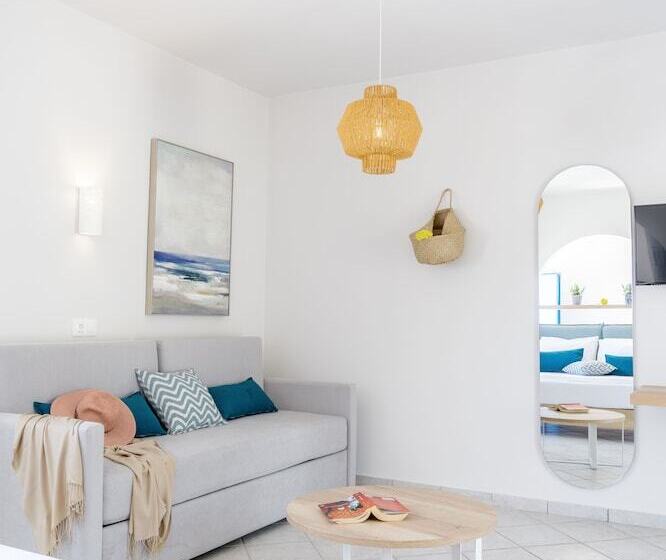 Romantica Hotel Apartments