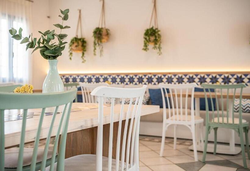 Romantica Hotel Apartments