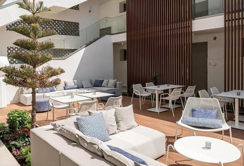 Romantica Hotel Apartments