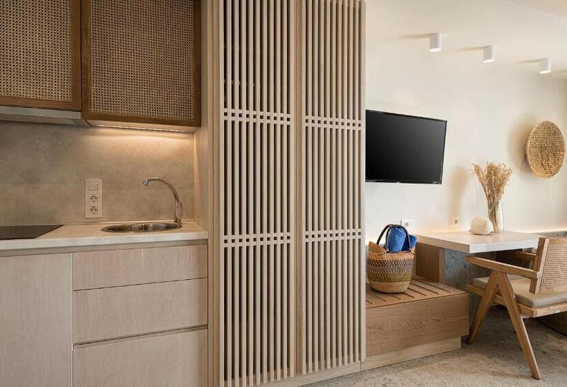 Romantica Hotel Apartments