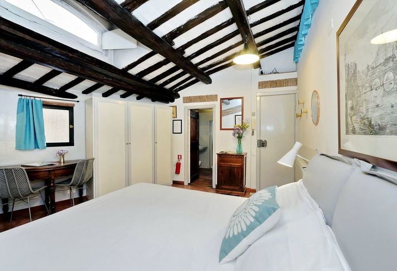 Rome Accommodation - Navona