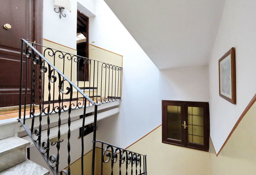 Rome Accommodation - Navona