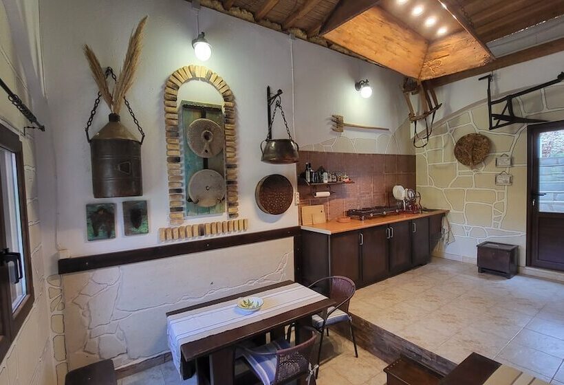 Studios Stella & Stella S Traditional