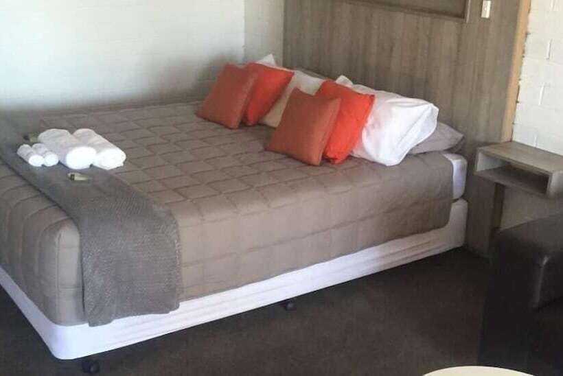 Thomas Lodge Motel