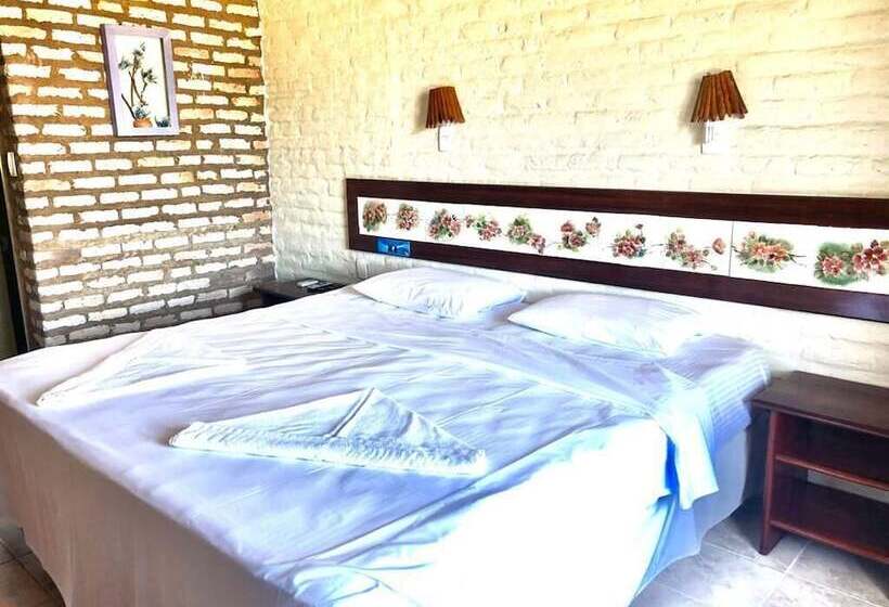 בית מלון כפרי Das Marés