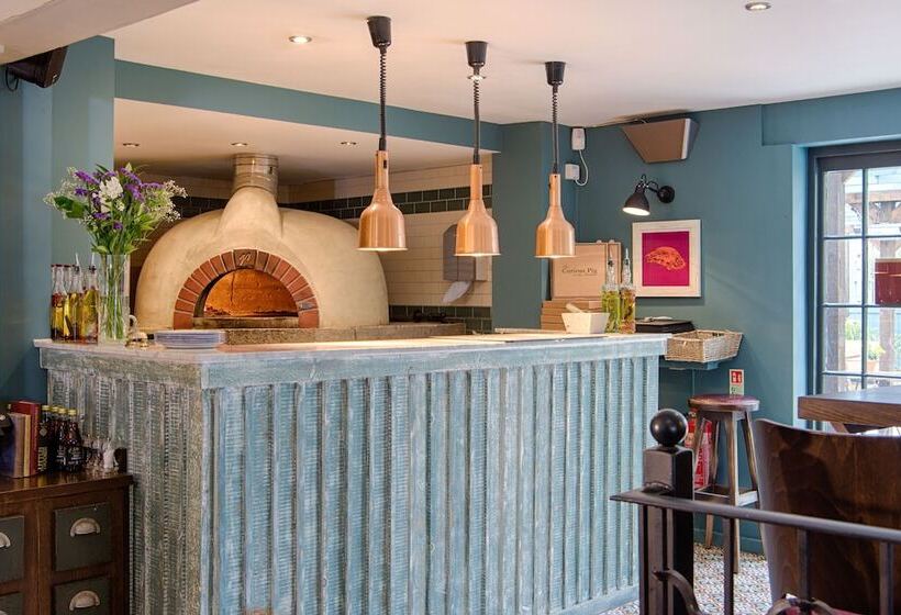 ホテル The Curious Pig In The Parlour