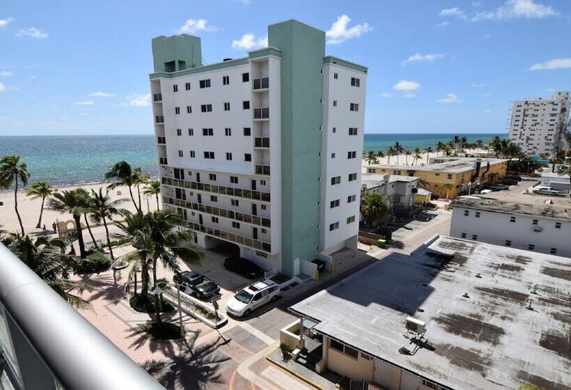 هتل Hollywood Bliss Studio Balcony Beach View