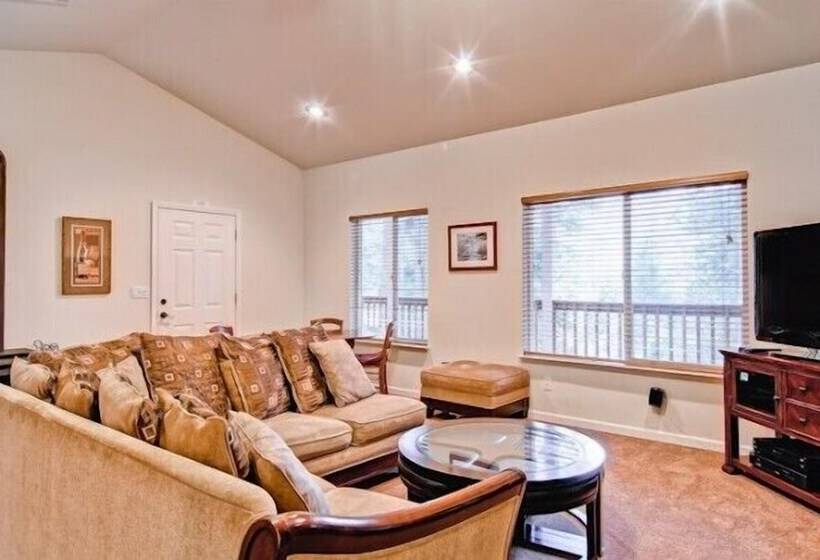 Scenic Wonders Eagles Nest 2 Bedrooms