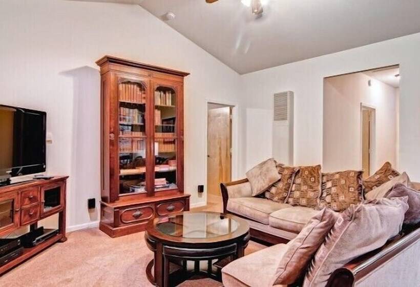 Scenic Wonders Eagles Nest 2 Bedrooms