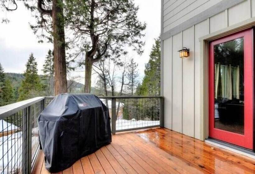 Scenic Wonders Eureka 3 Bedrooms