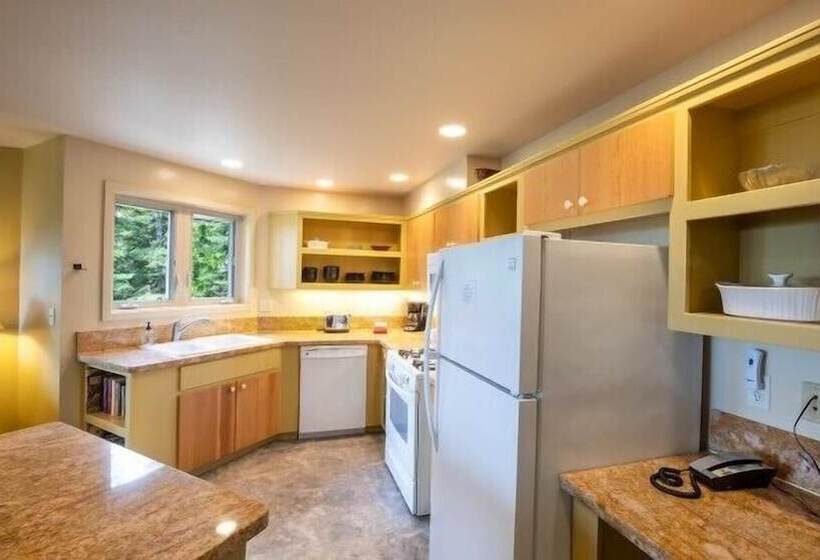 Scenic Wonders Falcon S Nest 3 Bedrooms