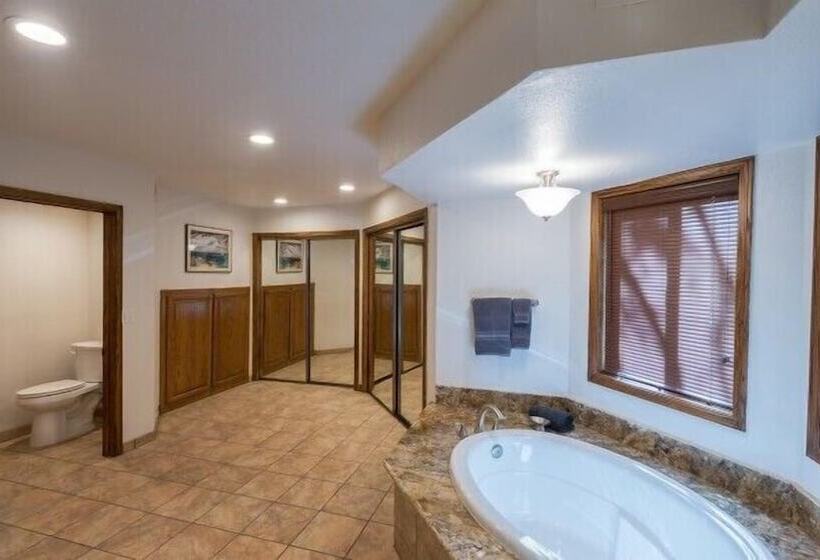 Scenic Wonders Four Seasons 3 Bedrooms