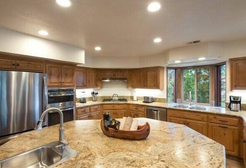 Scenic Wonders Four Seasons 3 Bedrooms