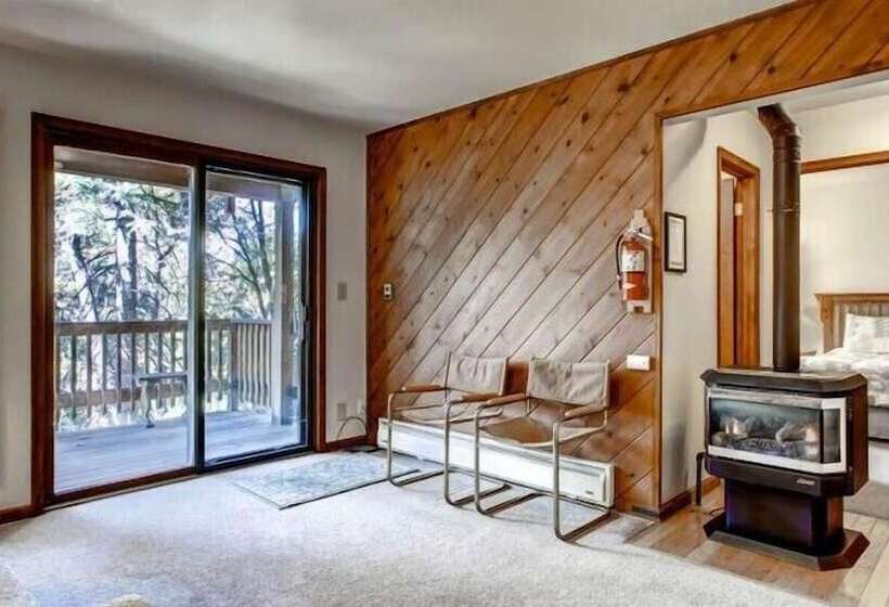 Scenic Wonders Muir House 3 Bedrooms