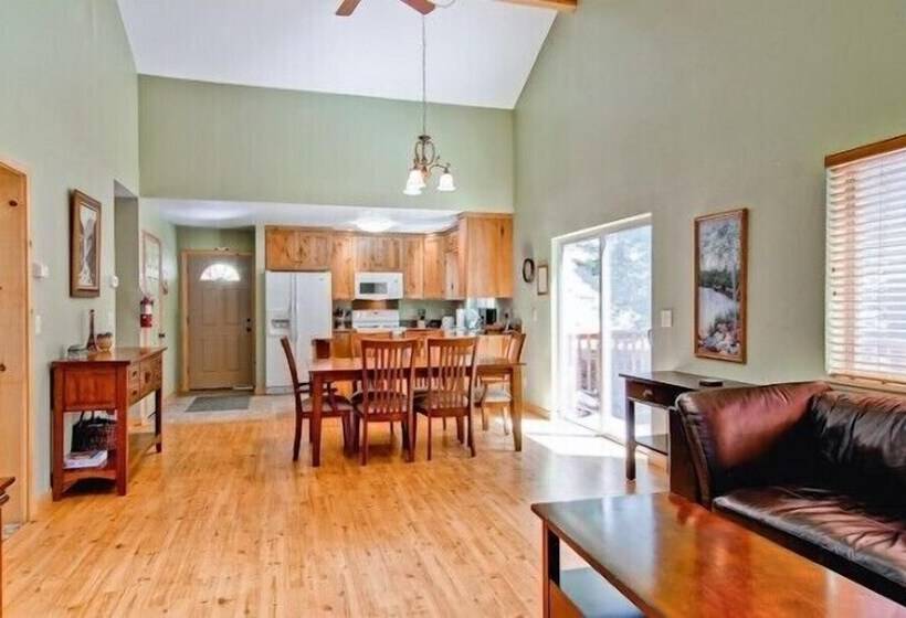 Scenic Wonders Sequoias 3 Bedrooms