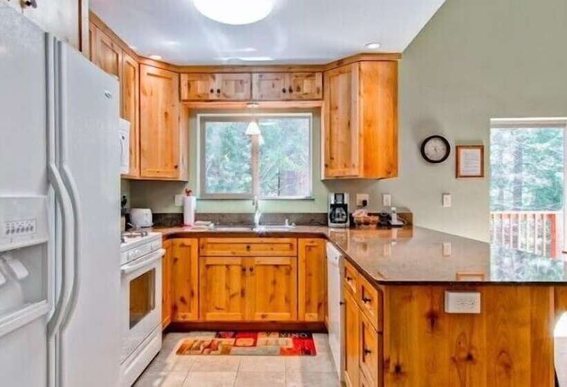 Scenic Wonders Sequoias 3 Bedrooms