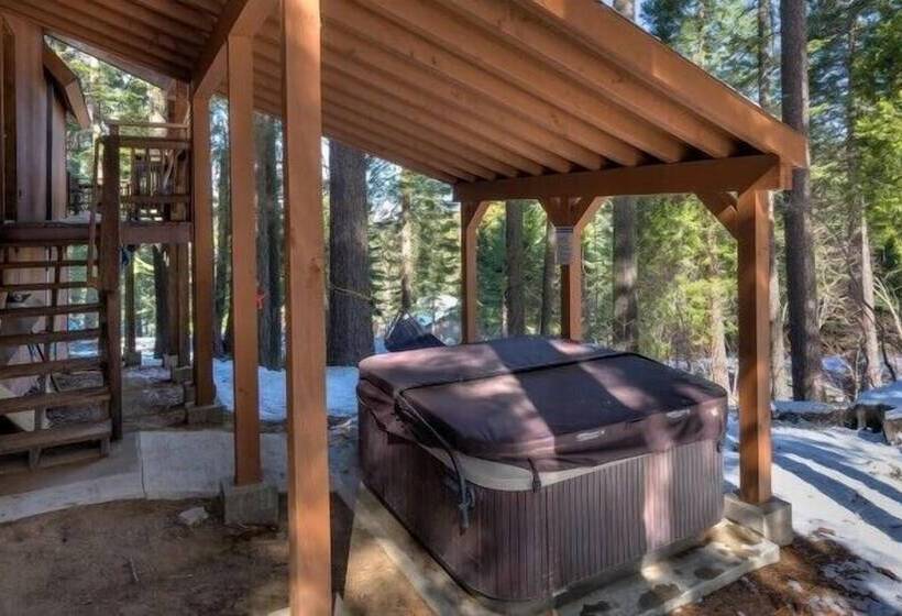 Scenic Wonders Yosemite Vista 3 Bedrooms