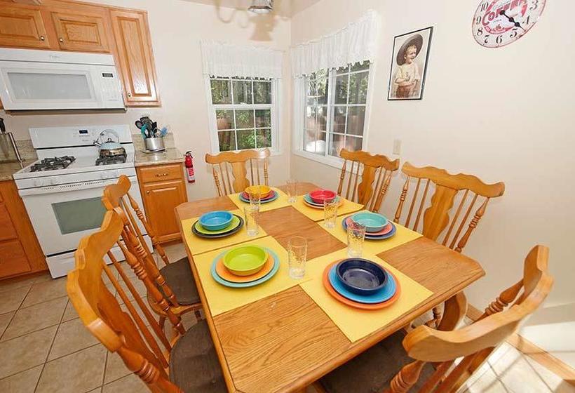 Knox Avenue Holiday Home 4