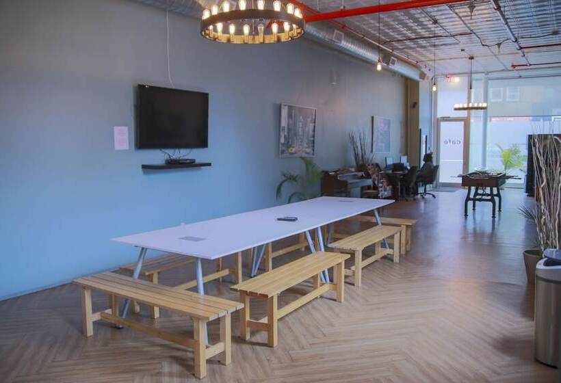 هاستل International Students Residence