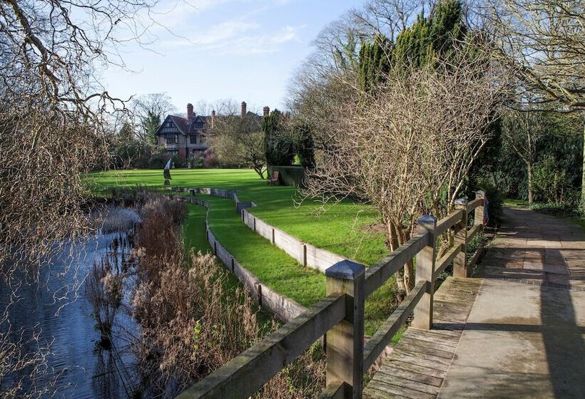 فندق صغير Robinson College   Cambridge University   Campus Accommodation