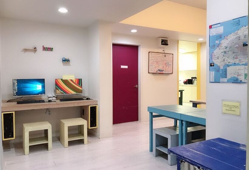 הוסטל Slow Citi Guest House