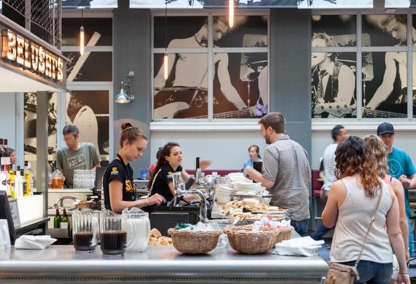 ユースホステル St Christopher S Budget Hotel Paris   Gare Du Nord