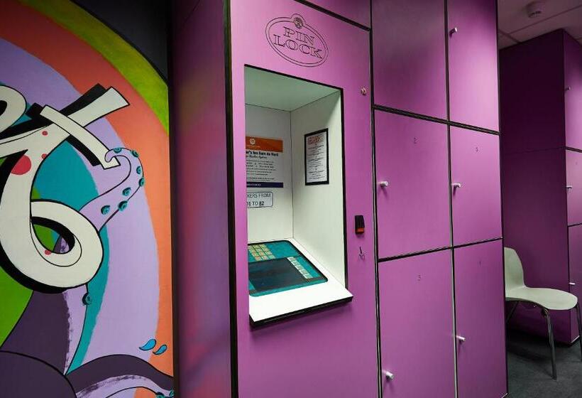 ユースホステル St Christopher S Budget Hotel Paris   Gare Du Nord