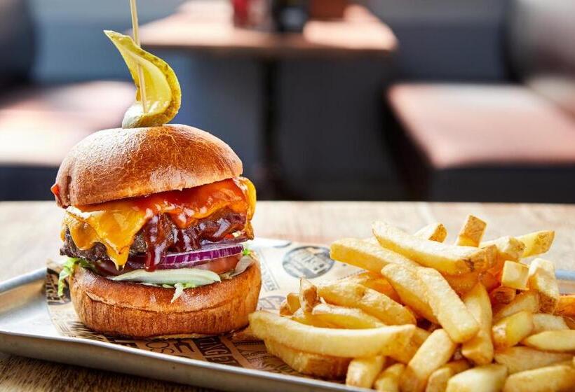 ユースホステル St Christopher S Budget Hotel Paris   Gare Du Nord