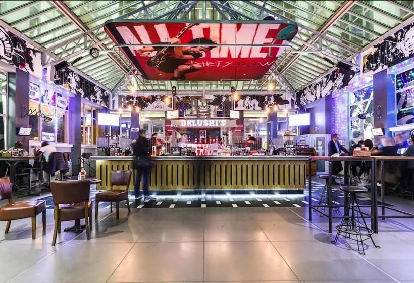 ユースホステル St Christopher S Budget Hotel Paris   Gare Du Nord