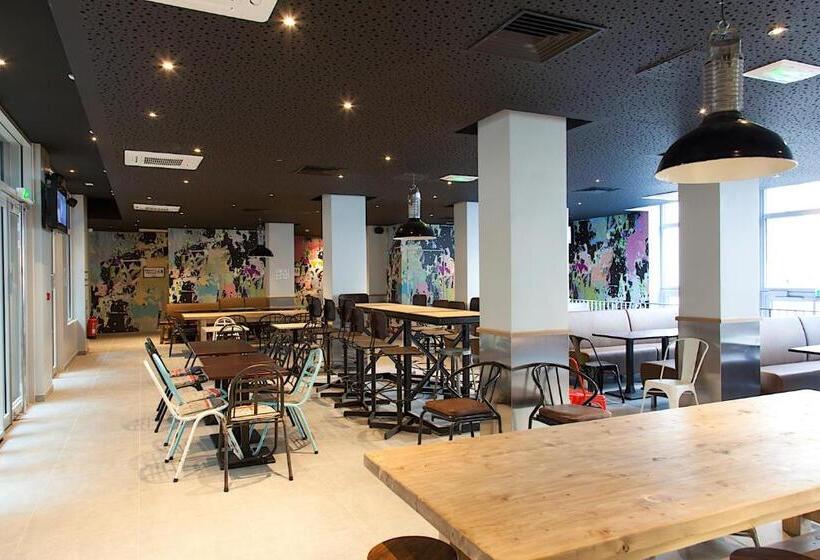 ユースホステル St Christopher S Budget Hotel Paris   Gare Du Nord