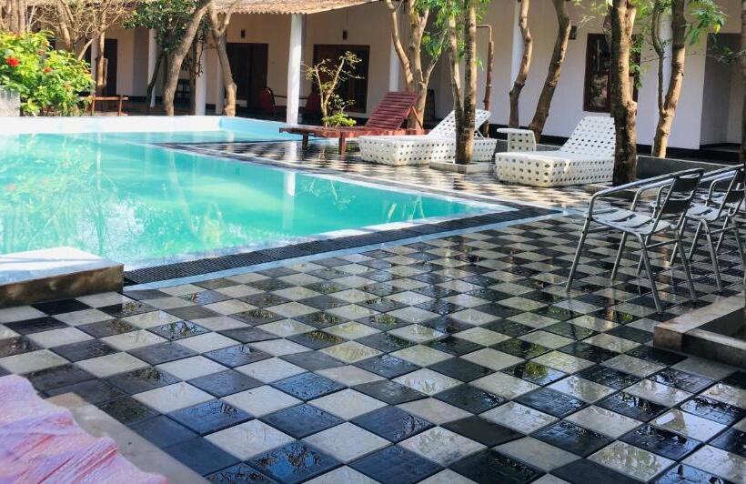 Alikele Hotel & Resort