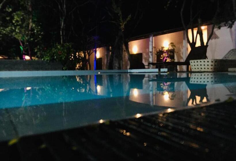 Alikele Hotel & Resort