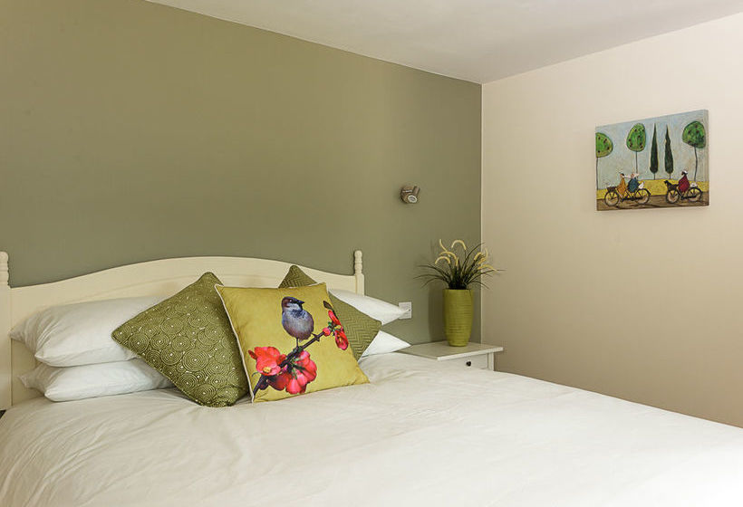 Amberwood Bed And Breakfast