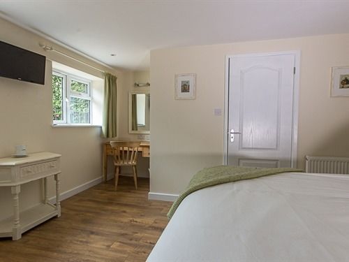 Amberwood Bed And Breakfast