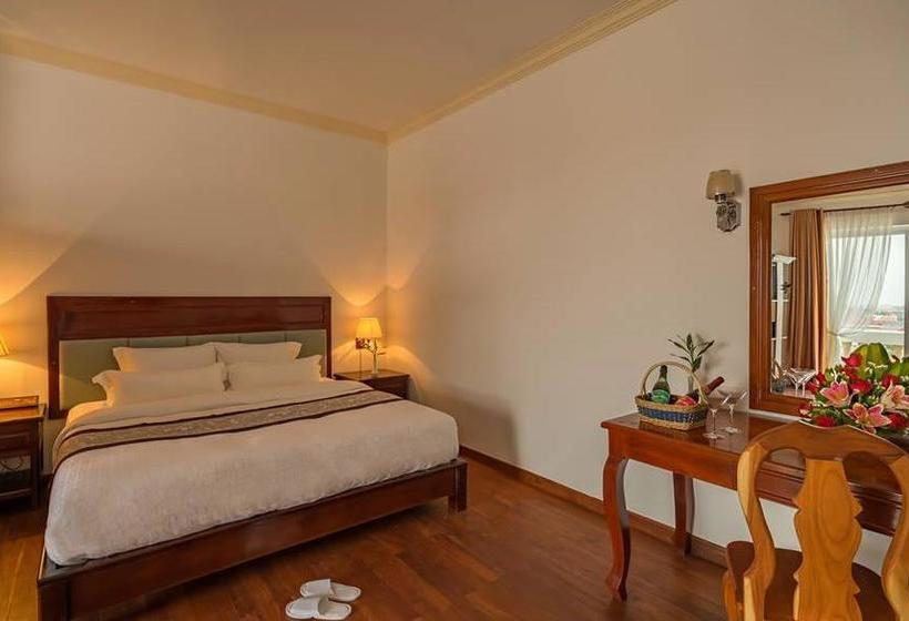 هتل Angkor Davann