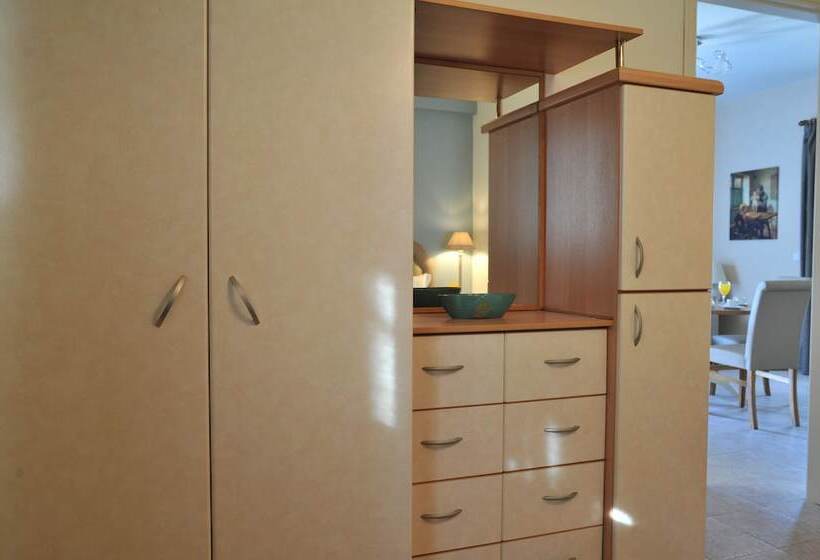 Valta View Suites & Apartments