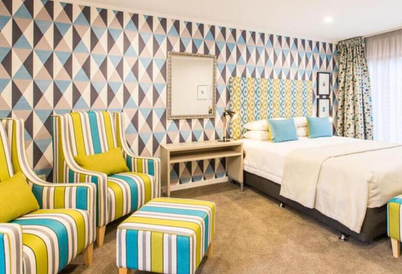 Asure Destiny On Fitzherbert Motel