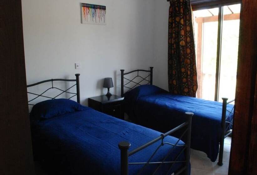 Avra Family Maisonettes