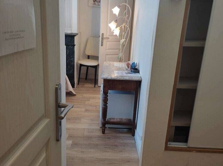 B&b Le Miroir Aux Fées Bordeaux