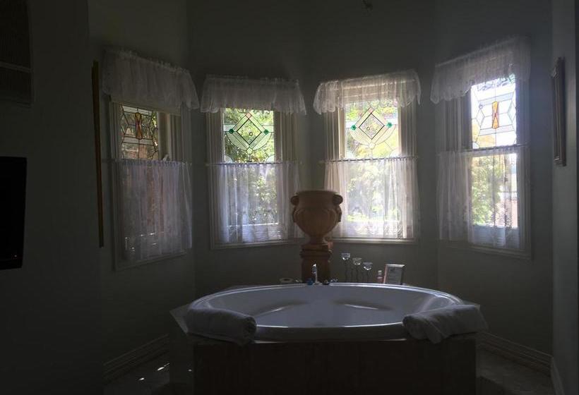 住宿加早餐 Braeside Garden Cottages