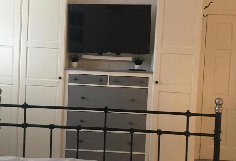 민박 Firbank Lodge