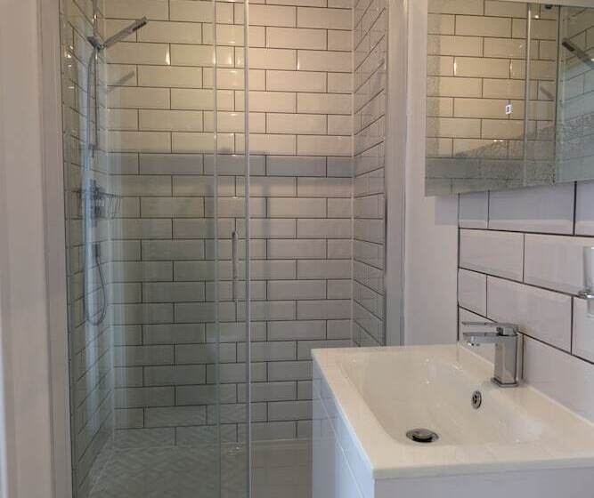 민박 Firbank Lodge