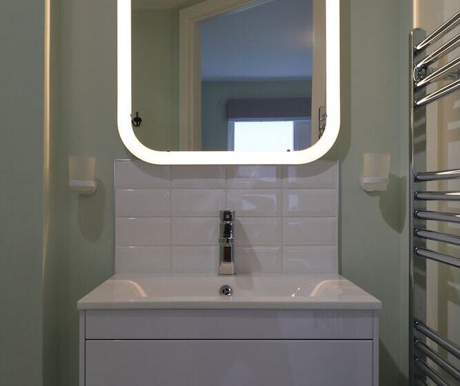 민박 Firbank Lodge