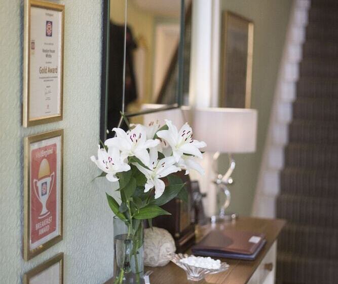 ベッドアンドブレックファースト Rosslyn House