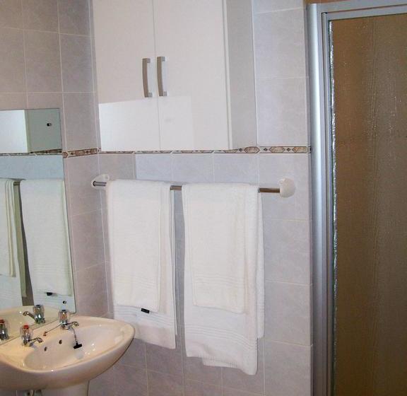 مبيت وإفطار Somerset Lodge