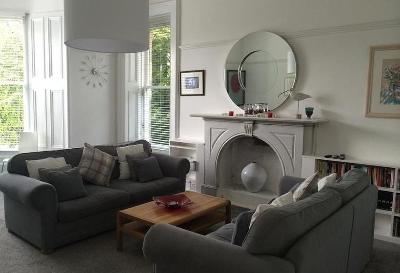 Bishopton Apartment, Near Glasgow