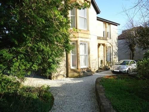 Bishopton Apartment, Near Glasgow